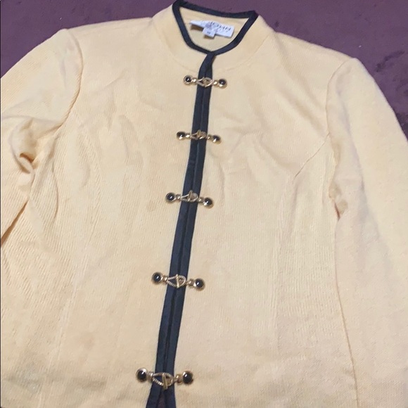 St. John’s sweater - Picture 3 of 4